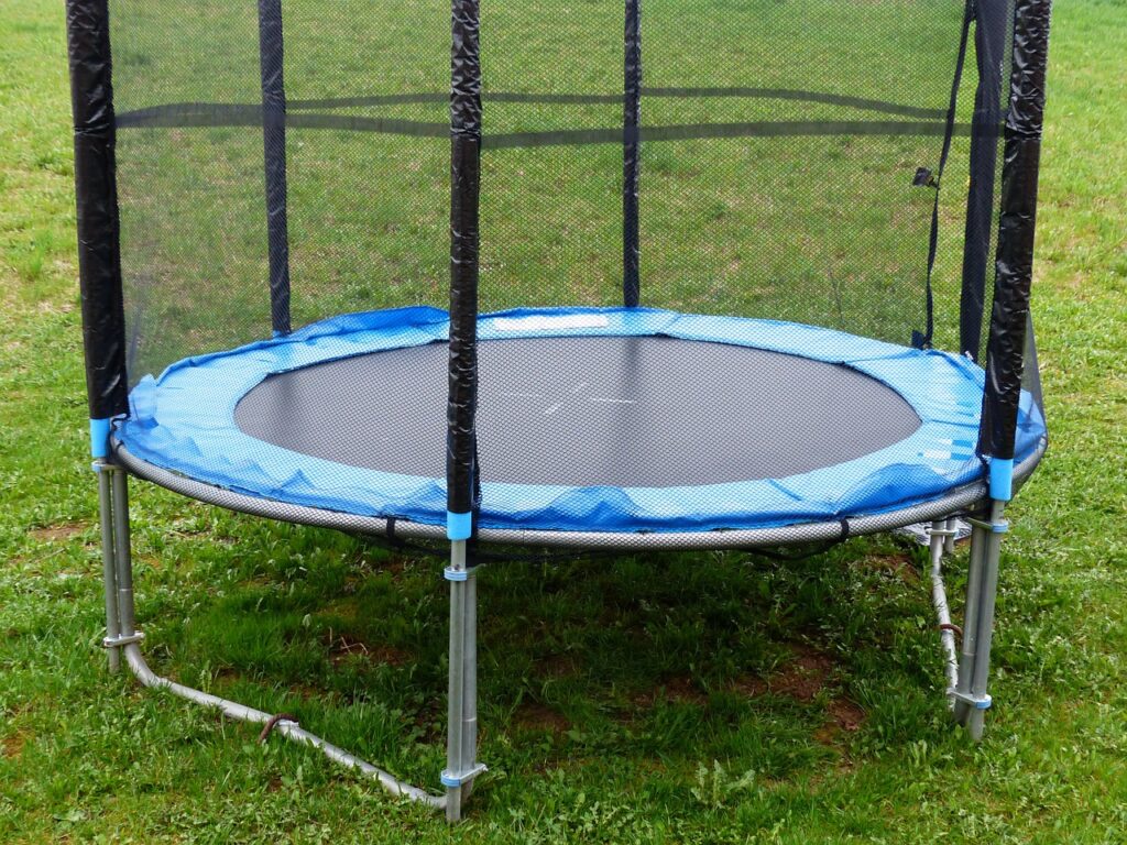 trampoline, sports equipment, sports-114583.jpg